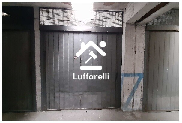 Immagine di GARAGE / POSTO AUTO VIA ISONZO – GROTTAFERRATA