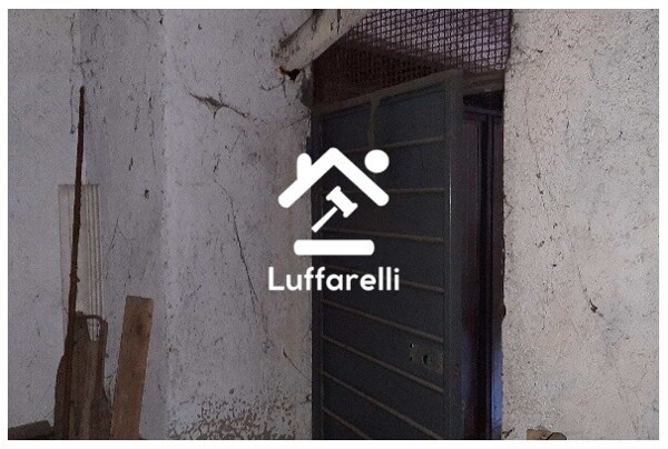 DEPOSITO / MAGAZZINO VIA ISONZO - GROTTAFERRATA — foto 3