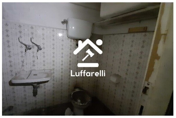 DEPOSITO / MAGAZZINO VIA DELLE SORGENTI - GROTTAFERRATA — foto 9