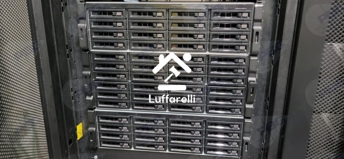 Computer E Attrezzatura Informatica — foto 3