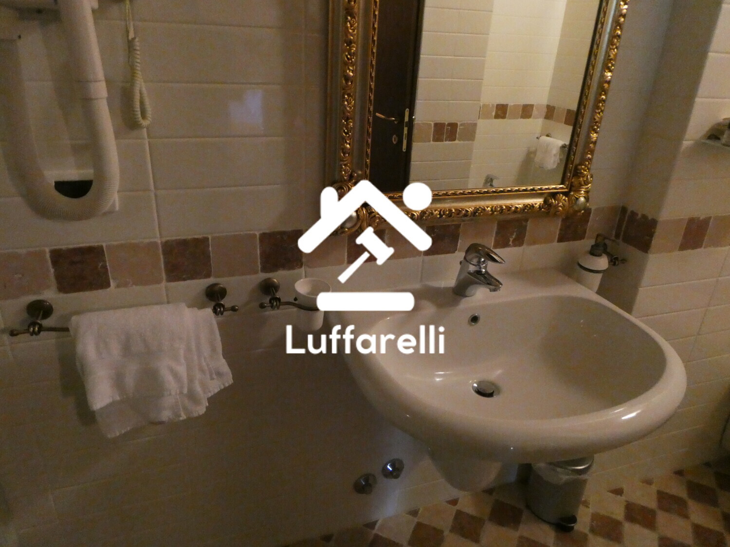 Mobili Da Casa E Varie — foto 9