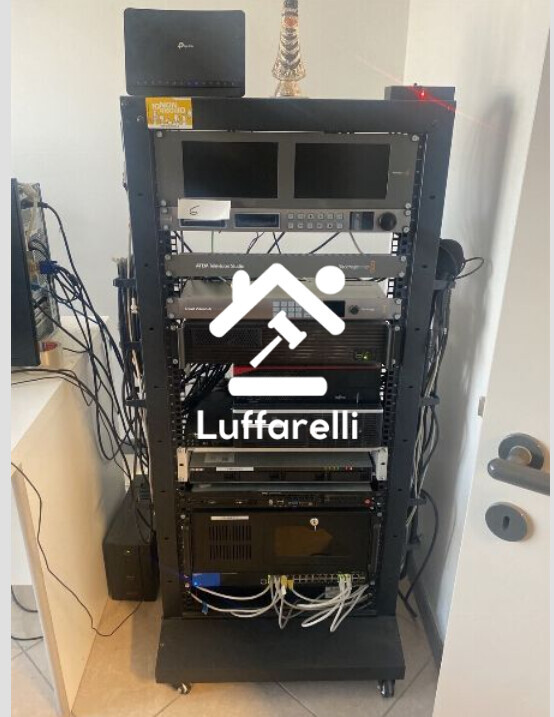 Computer E Attrezzatura Informatica — foto 3