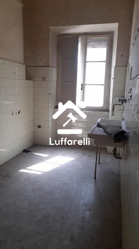 Immagine di APPARTAMENTO VIA VELLETRI – ROMA