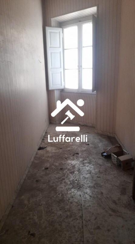 Immagine di APPARTAMENTO VIA VELLETRI – ROMA