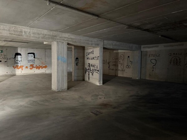 GARAGE / POSTO AUTO LOCALITÀ SAN NICOLÒ - SPOLETO