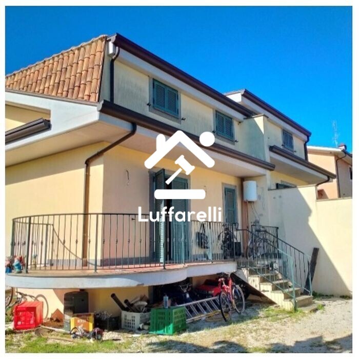 Immagine di CASA / VILLA VIA COLLE CAGIOLI – LARIANO