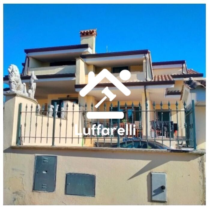 Immagine di CASA / VILLA VIA COLLE CAGIOLI – LARIANO