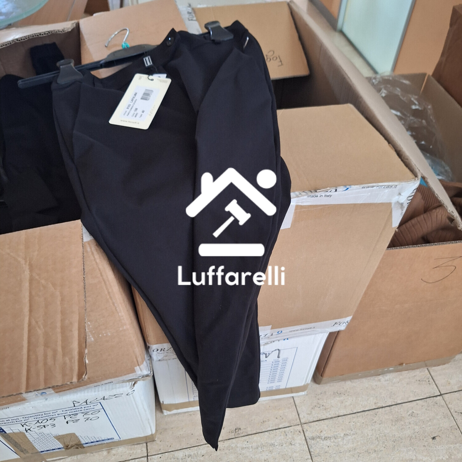 Abbigliamento E Calzature — foto 2
