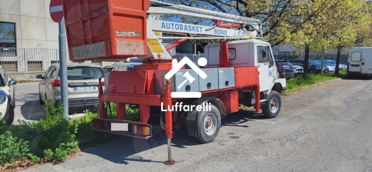 Automezzi Commerciali — foto 2