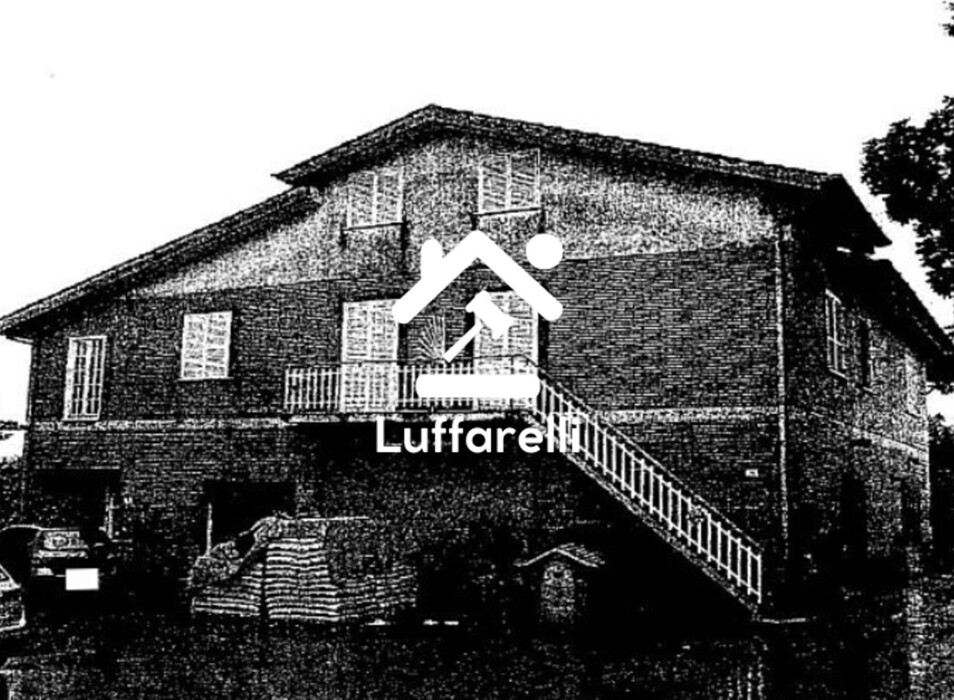 Immagine di CASA / VILLA CONTRADA CASALE VIA CENTO GOCCE – LARIANO