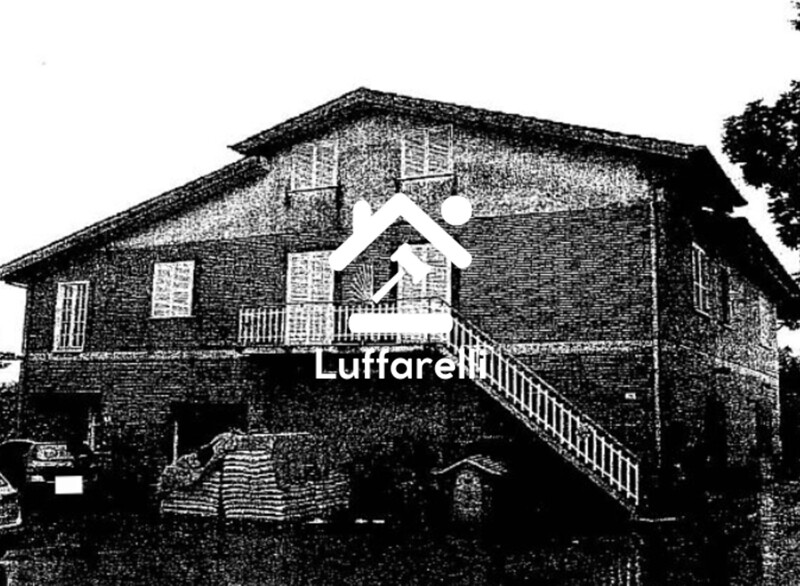Immagine di CASA / VILLA CONTRADA CASALE VIA CENTO GOCCE – LARIANO