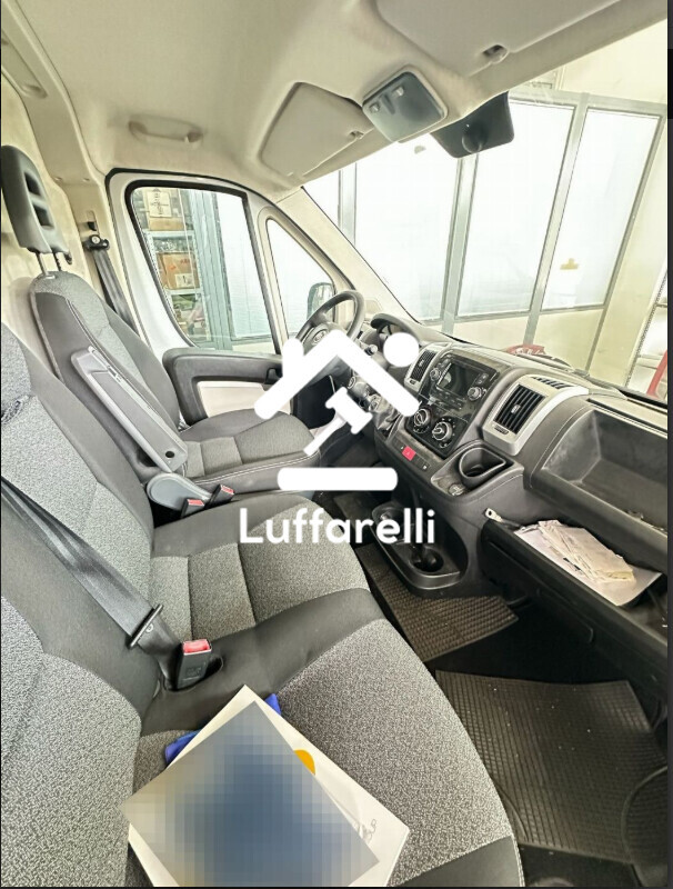 Automezzi Commerciali — foto 4
