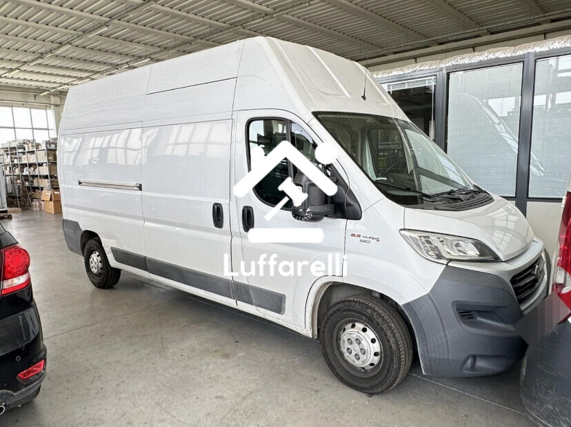 Automezzi Commerciali — foto 2