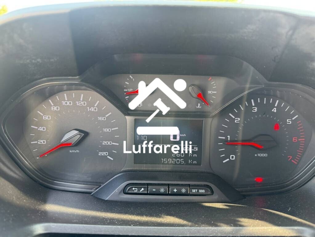 Automezzi Commerciali — foto 2