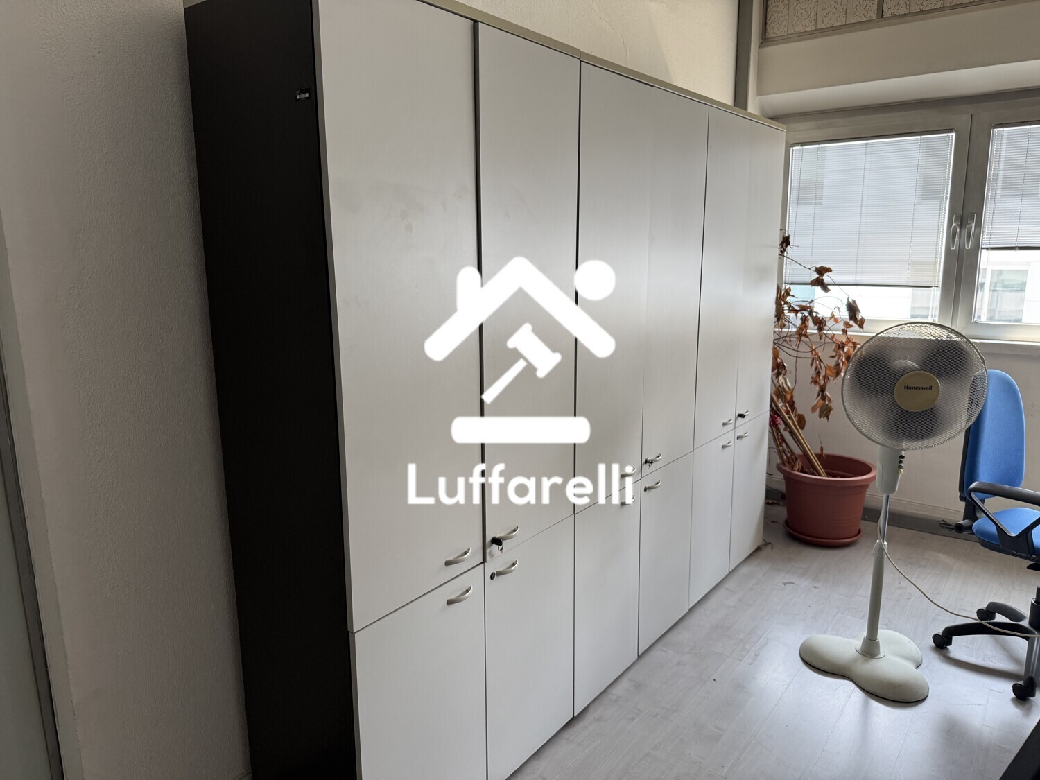 Arredi Da Ufficio E Varie — foto 8