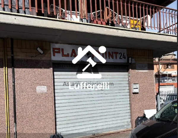 NEGOZIO O LOCALE COMMERCIALE VIA ARAGONA N. 57/LARGO TRIPI - ROMA — foto 3