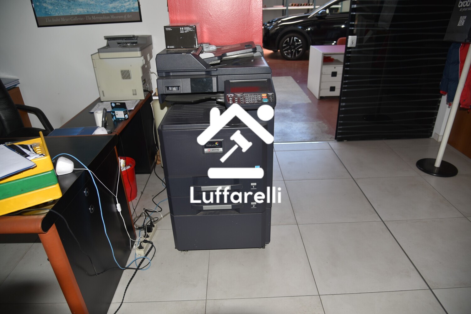 Arredi Da Ufficio E Varie — foto 2