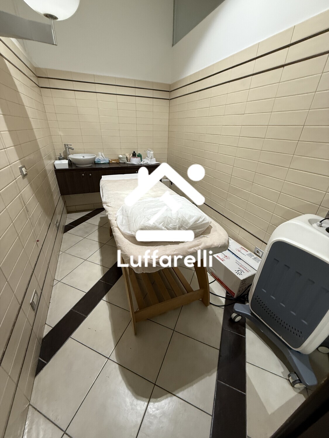 Mobili E Arredo Per Ufficio — foto 2