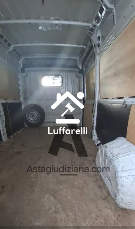Automezzi Commerciali — foto 4