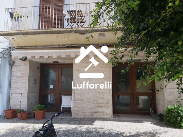ATTIVITÀ RICETTIVE / SCOPO COMMERCIALE PIAZZA MADRICE - FAVIGNANA