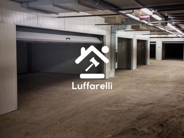 GARAGE / POSTO AUTO VIA CLAUDIO MONTEVERDI - LATINA