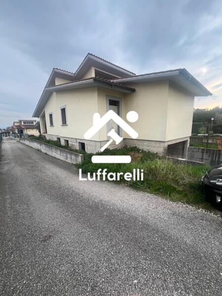 VILLINO VIA VENEZIA - FIANO ROMANO — foto 2
