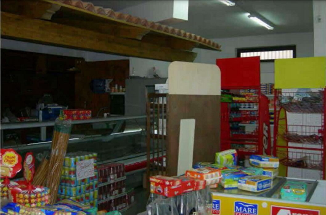 Immagine di NEGOZIO O LOCALE COMMERCIALE VIA PERSANOLENTO – MARANO PRINCIPATO