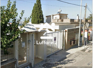DEPOSITO / MAGAZZINO VIA DON LORENZO MILANI - CIVITAVECCHIA — foto 2
