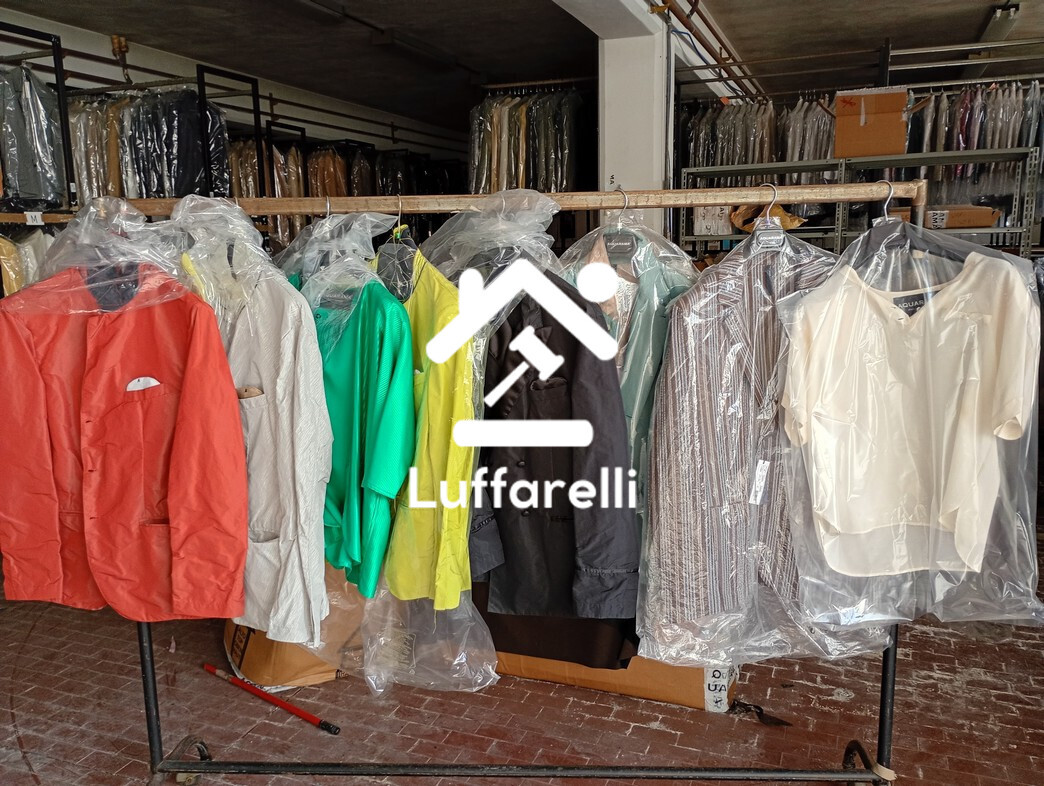 Abbigliamento E Calzature — foto 2