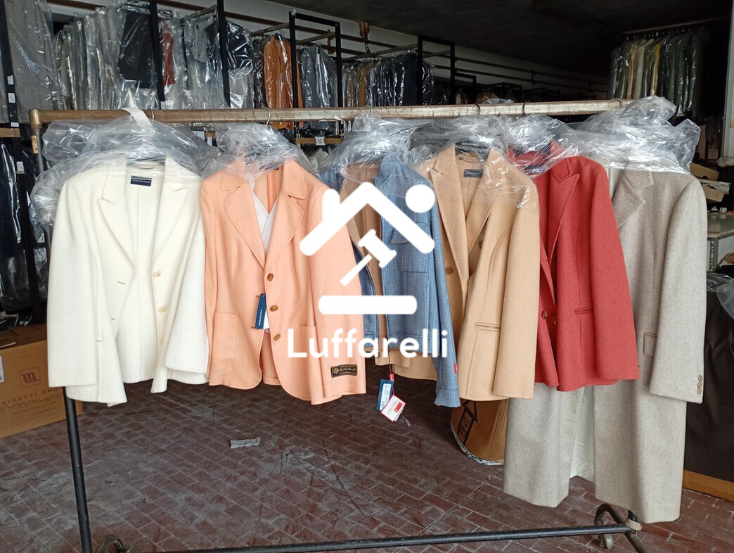 Abbigliamento E Calzature — foto 8