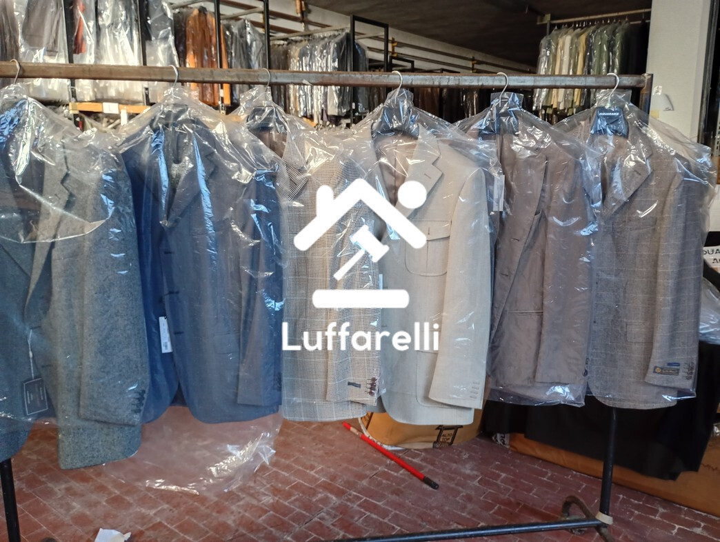 Abbigliamento E Calzature — foto 4