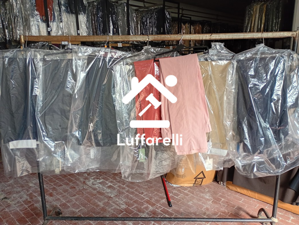 Abbigliamento E Calzature — foto 4