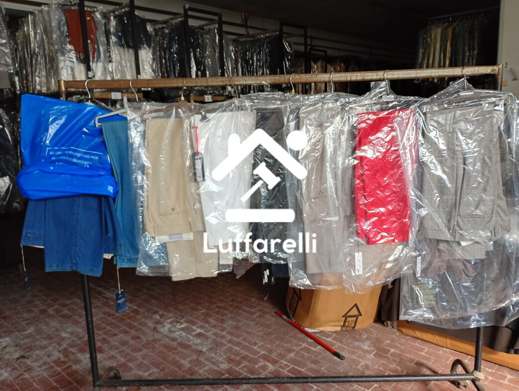 Abbigliamento E Calzature — foto 3