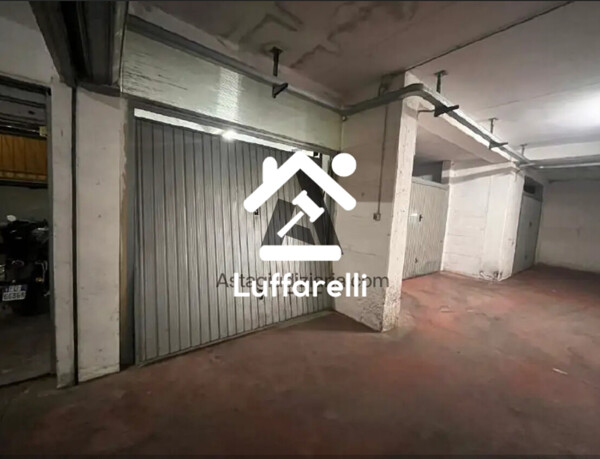 DEPOSITO / MAGAZZINO VIALE ALDO MORO - GALLICANO NEL LAZIO