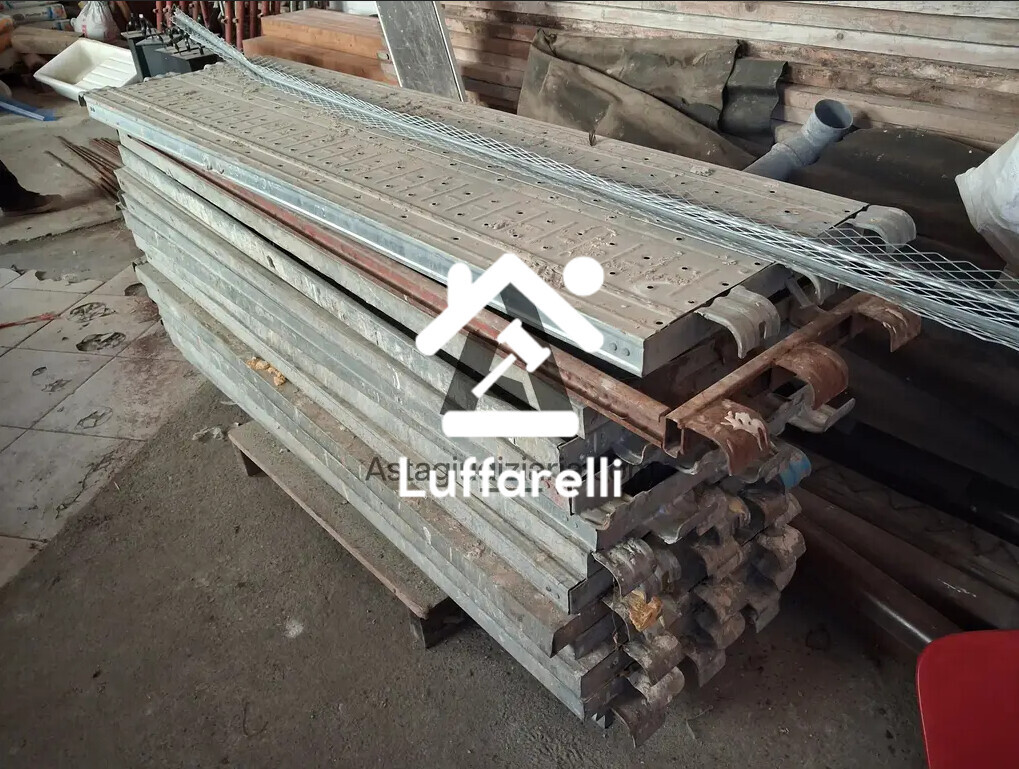 Attrezzature Ed Utensili — foto 4