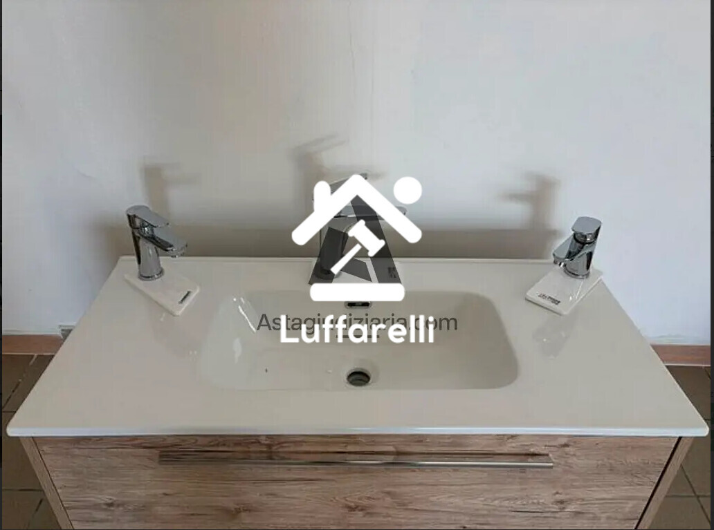 Arredi Da Ufficio E Varie — foto 6
