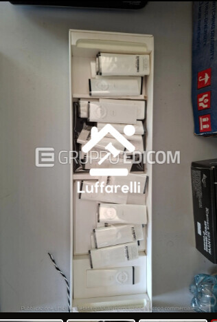 Computer E Attrezzatura Informatica — foto 4
