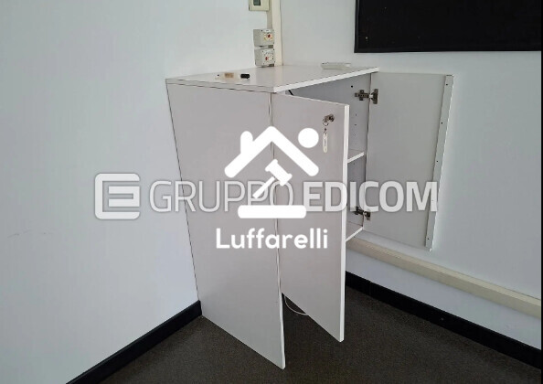 Mobili E Arredo Per Ufficio — foto 3