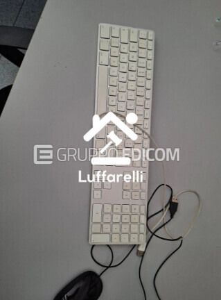 Computer E Attrezzatura Informatica — foto 7