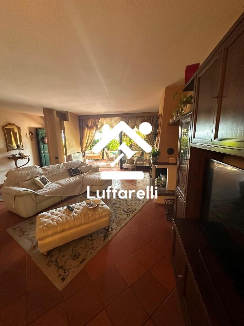 Mobili Da Casa E Varie — foto 2