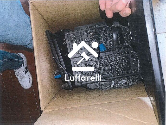 Computer E Attrezzatura Informatica — foto 2