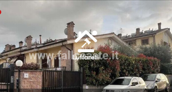 CASA / VILLA VIA ABBATEGGIO - ROMA
