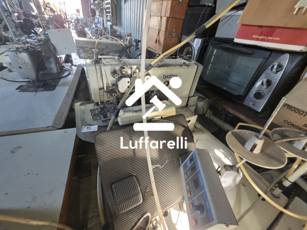 Macchinari Per L'Industria Tessile, Lavorazione Pelli E Calzature – Il lotto comprende 70 macchinari per la produzione di confezioni… — foto 7