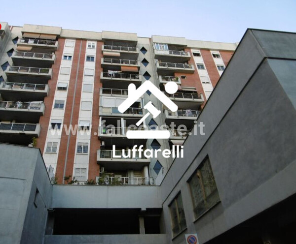 APPARTAMENTO VIALE PALMIRO TOGLIATTI - ROMA