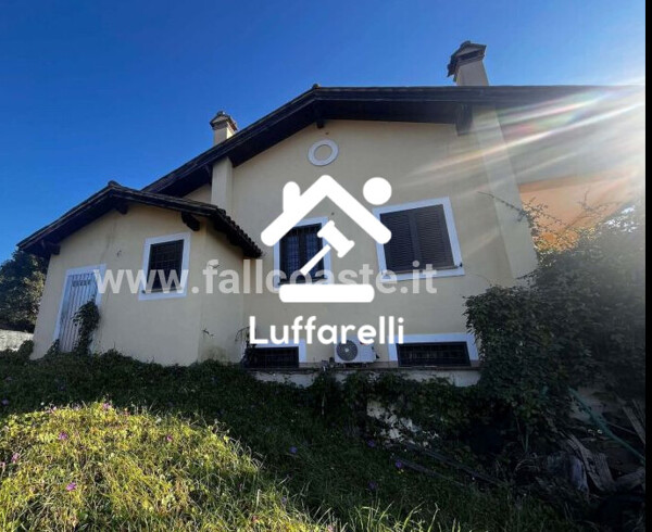 CASA / VILLA VIALE CANADA - FORMELLO