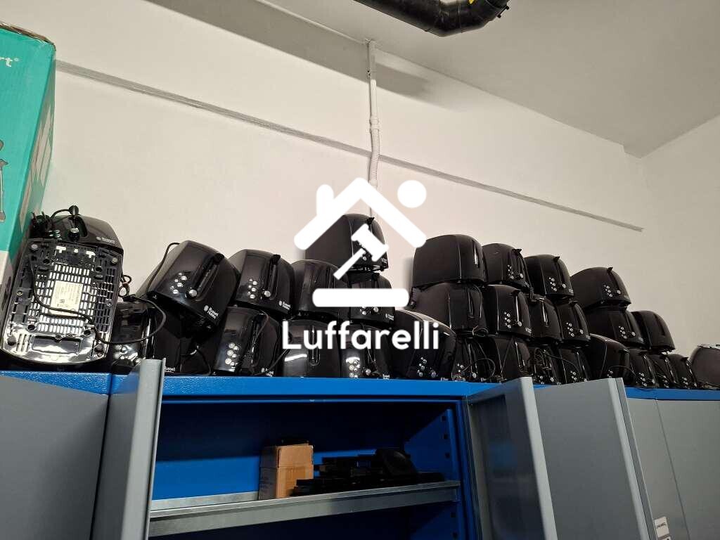 Arredi Da Ufficio E Varie — foto 9