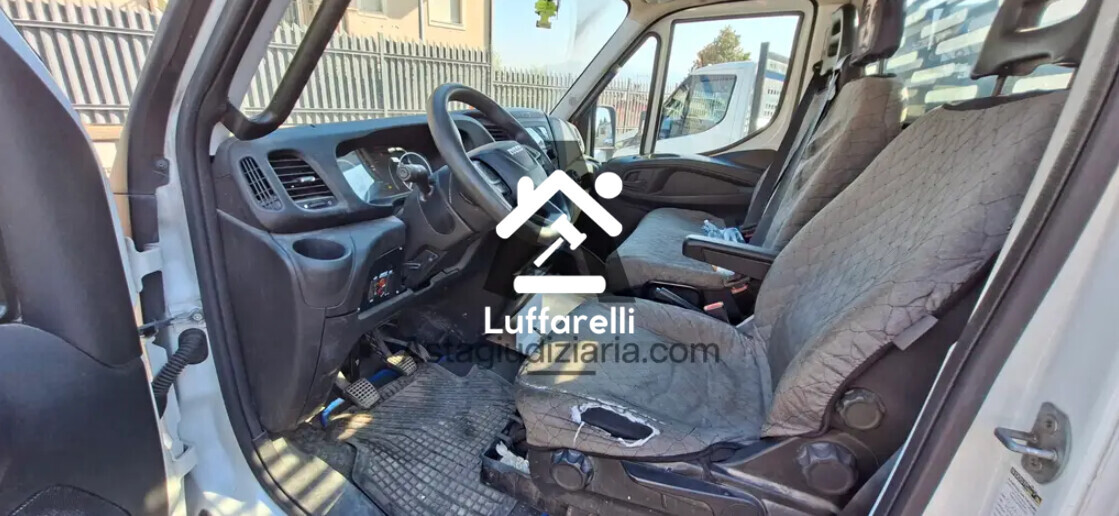 Automezzi Commerciali — foto 5