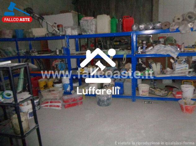 Attrezzature Varie – mobili archivio, attrezzature ufficio e materiale informatico… — foto 9