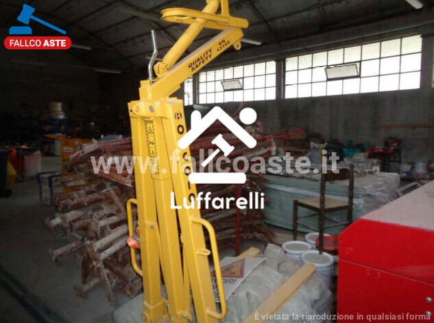Attrezzature Varie – mobili archivio, attrezzature ufficio e materiale informatico… — foto 7