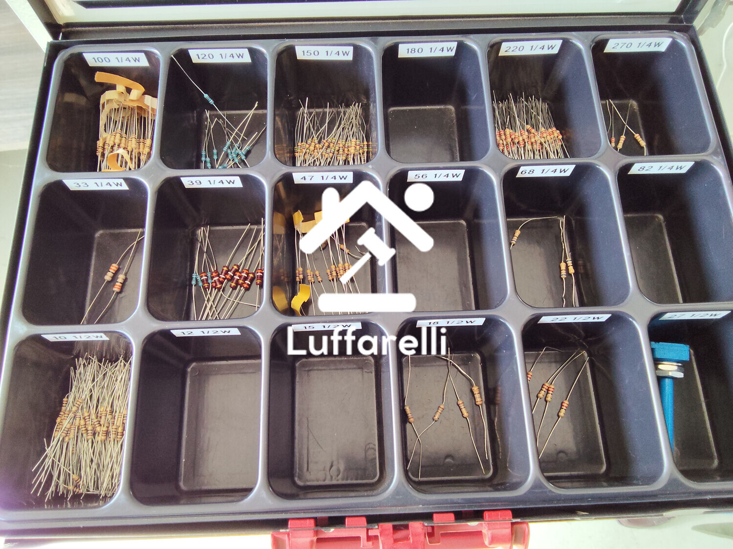 Attrezzature Ed Utensili – Lotto n.2SALDATRICE TELWIN, TRANSPALLET MANUALE, REGGIATRICE… — foto 3